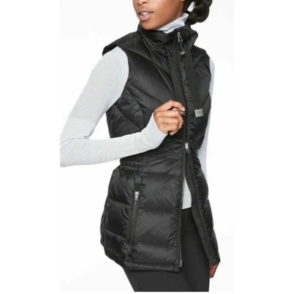 Athleta Banner Peak down vest
